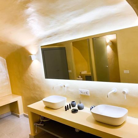 M Residence Santorini Johnnie Cave ثيرا المظهر الخارجي الصورة