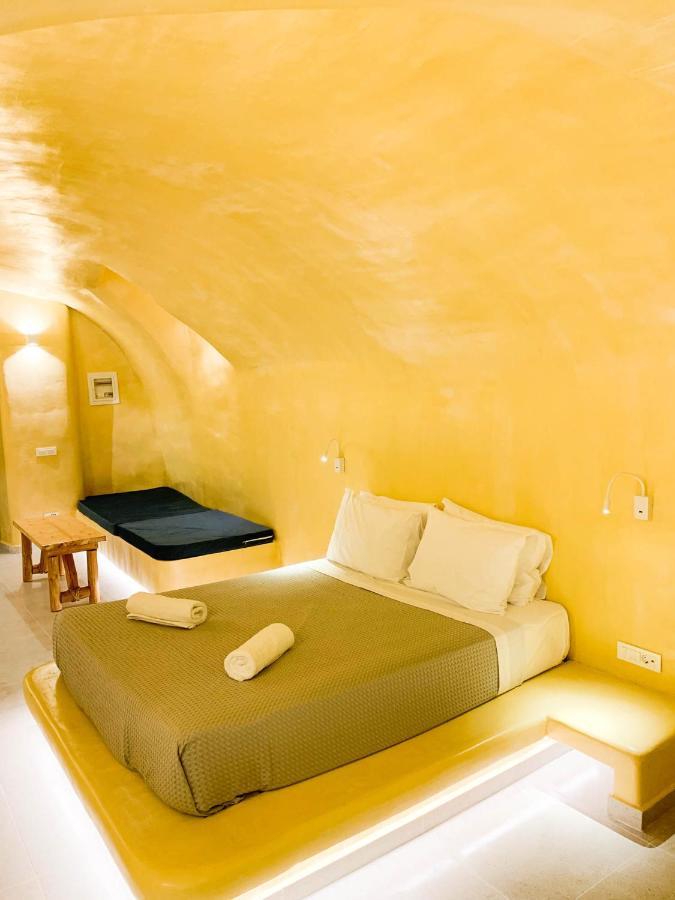 M Residence Santorini Johnnie Cave ثيرا المظهر الخارجي الصورة